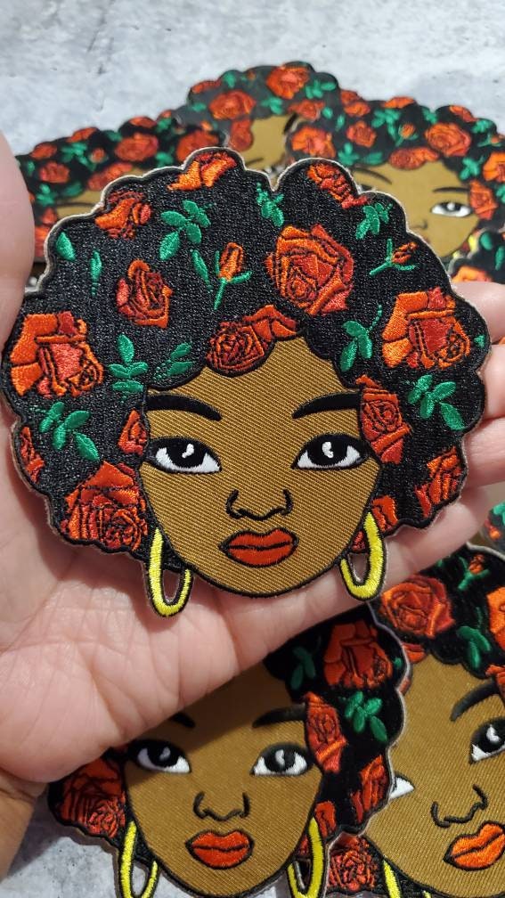 Fashion and Floral Iron-on Embroidered Appliques/ Patches