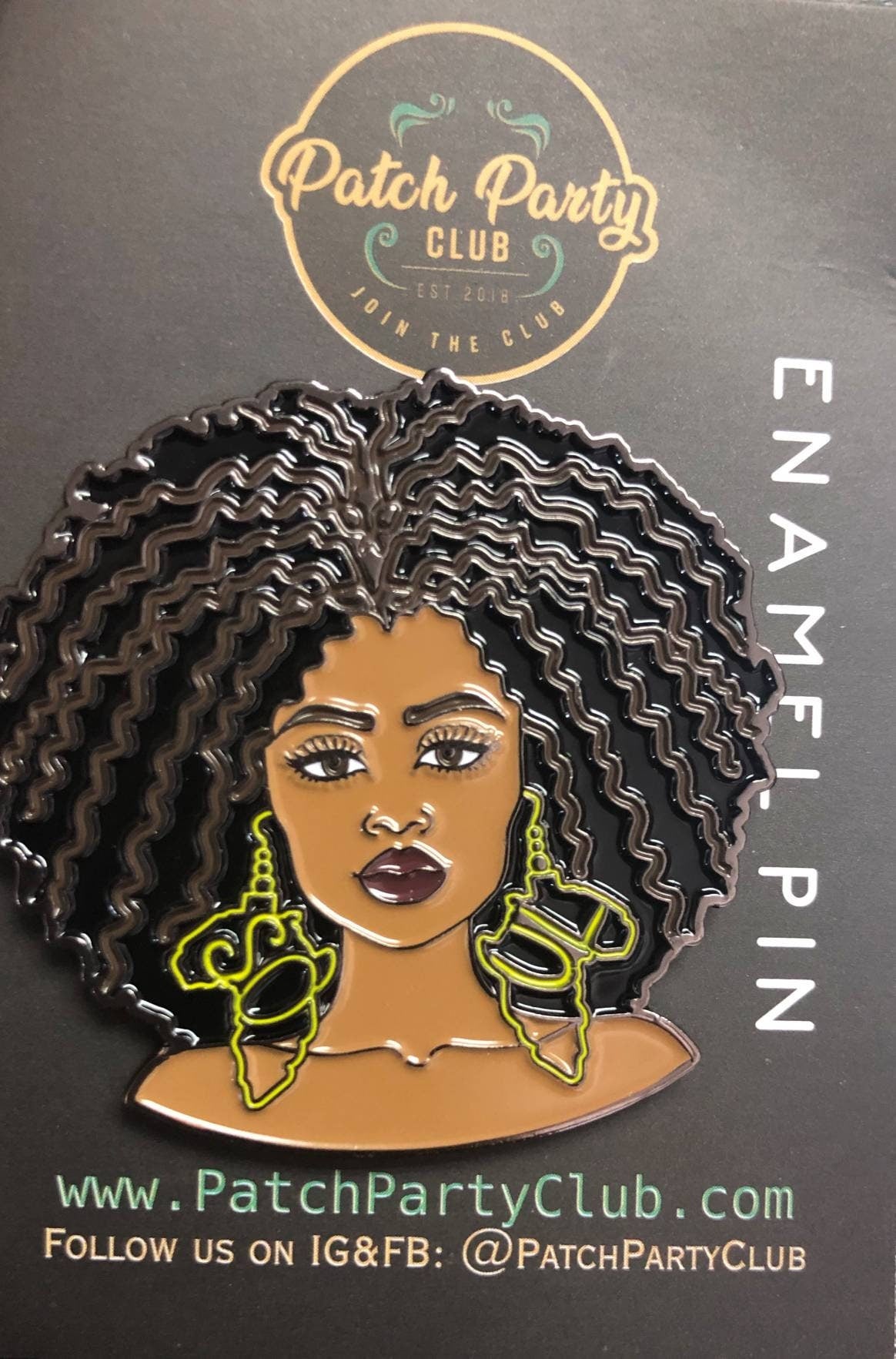 Soul Queen, Enamel Pin, Black Girl with 4C Hair and "Soul" Earrings, Exclusive Lapel Pin, Accessories for Bags, Jackets, Shoes, DIY Supplies