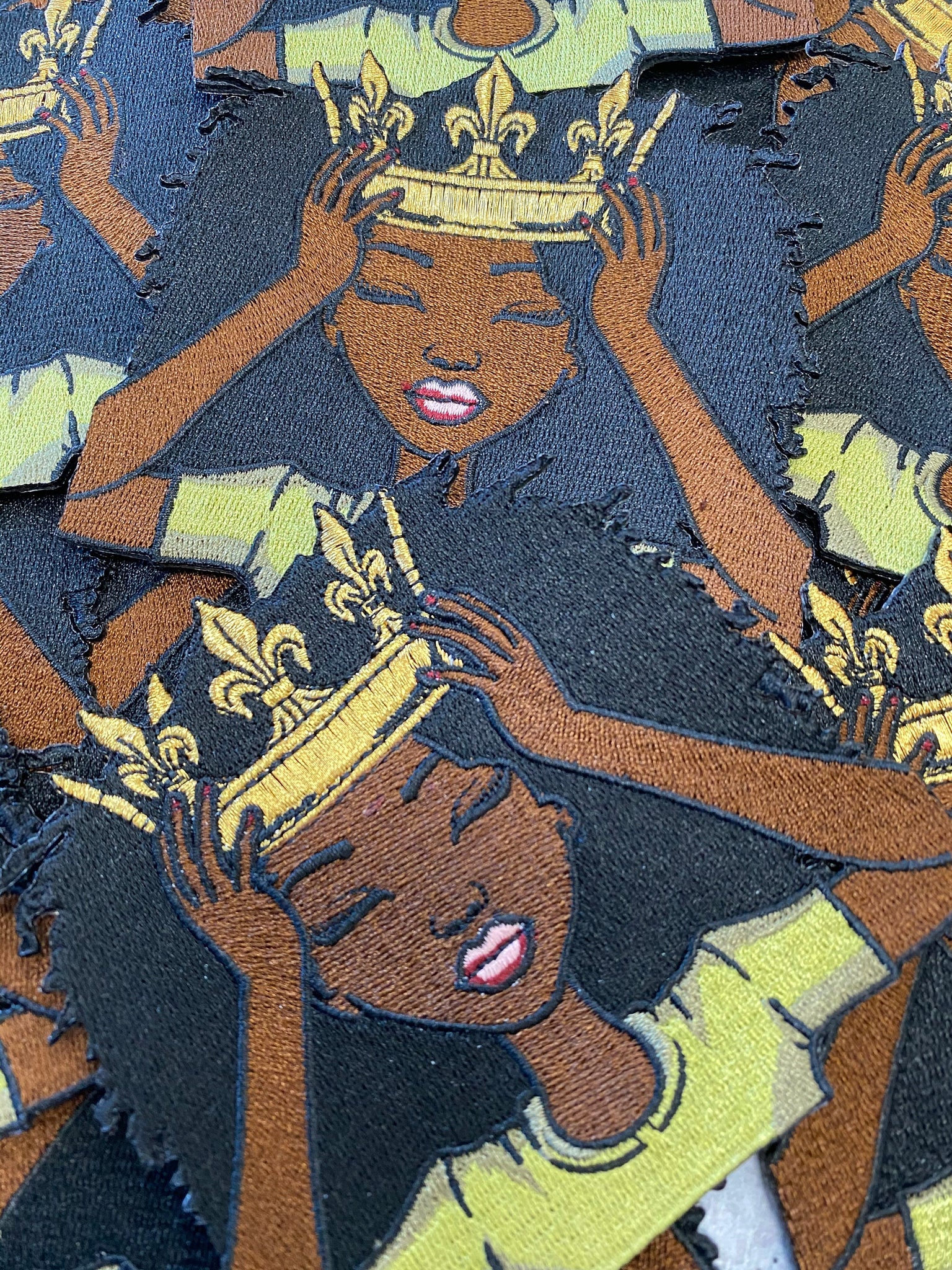 New, "Adjust Yo' Crown Sis" Small 4'' Patch, Iron-on/Sew-on, Exclusive Applique, Uplifting, Diva Patch, 100% Embroidered DIYPatch
