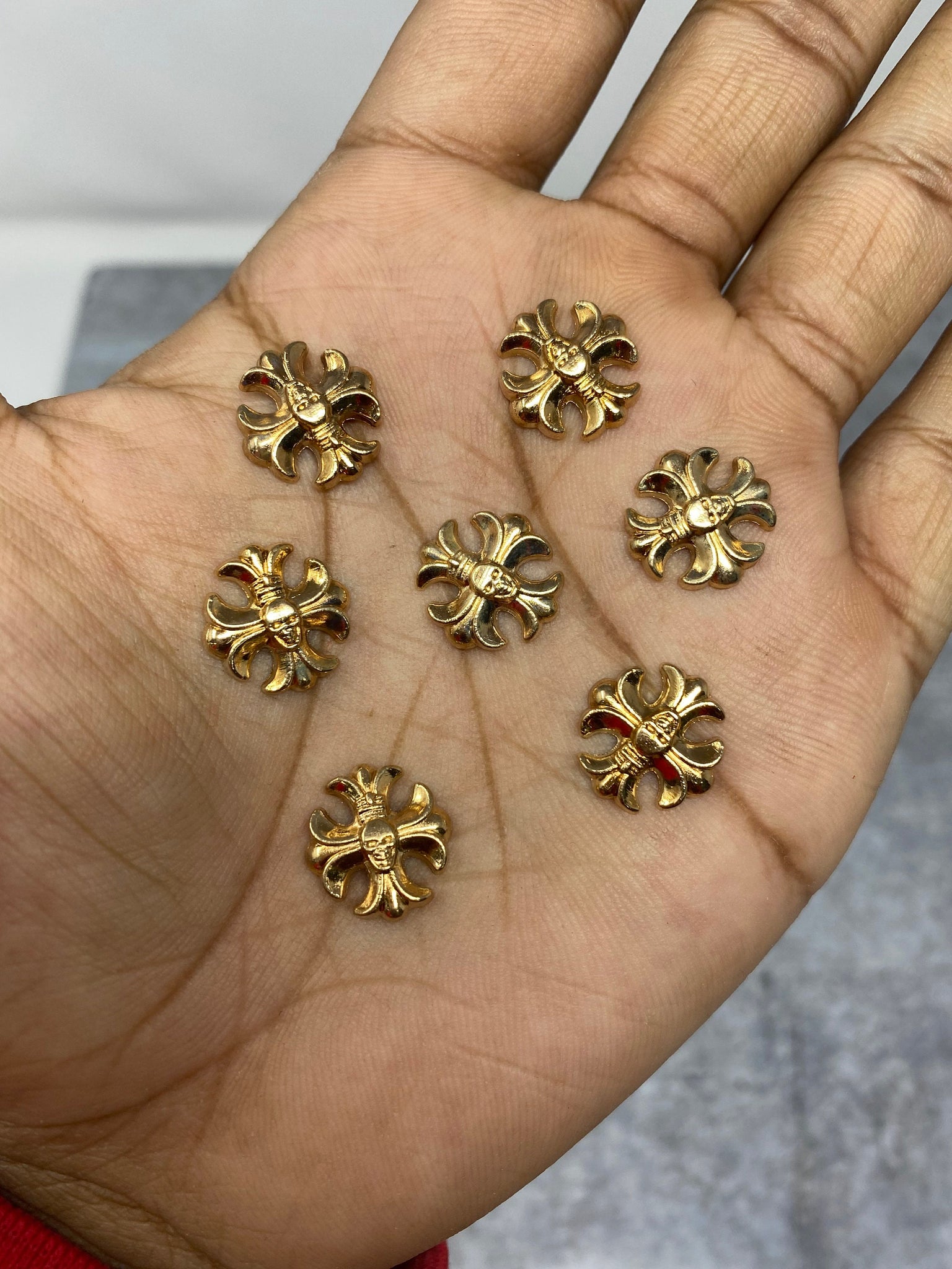 NEW, Hotfix Royal Cross Studs, 100 Pcs, (One Size), Great for Denim, Sweaters, Camo Jackets, Belts, Bags, Shoes, Crafts,+ MORE!