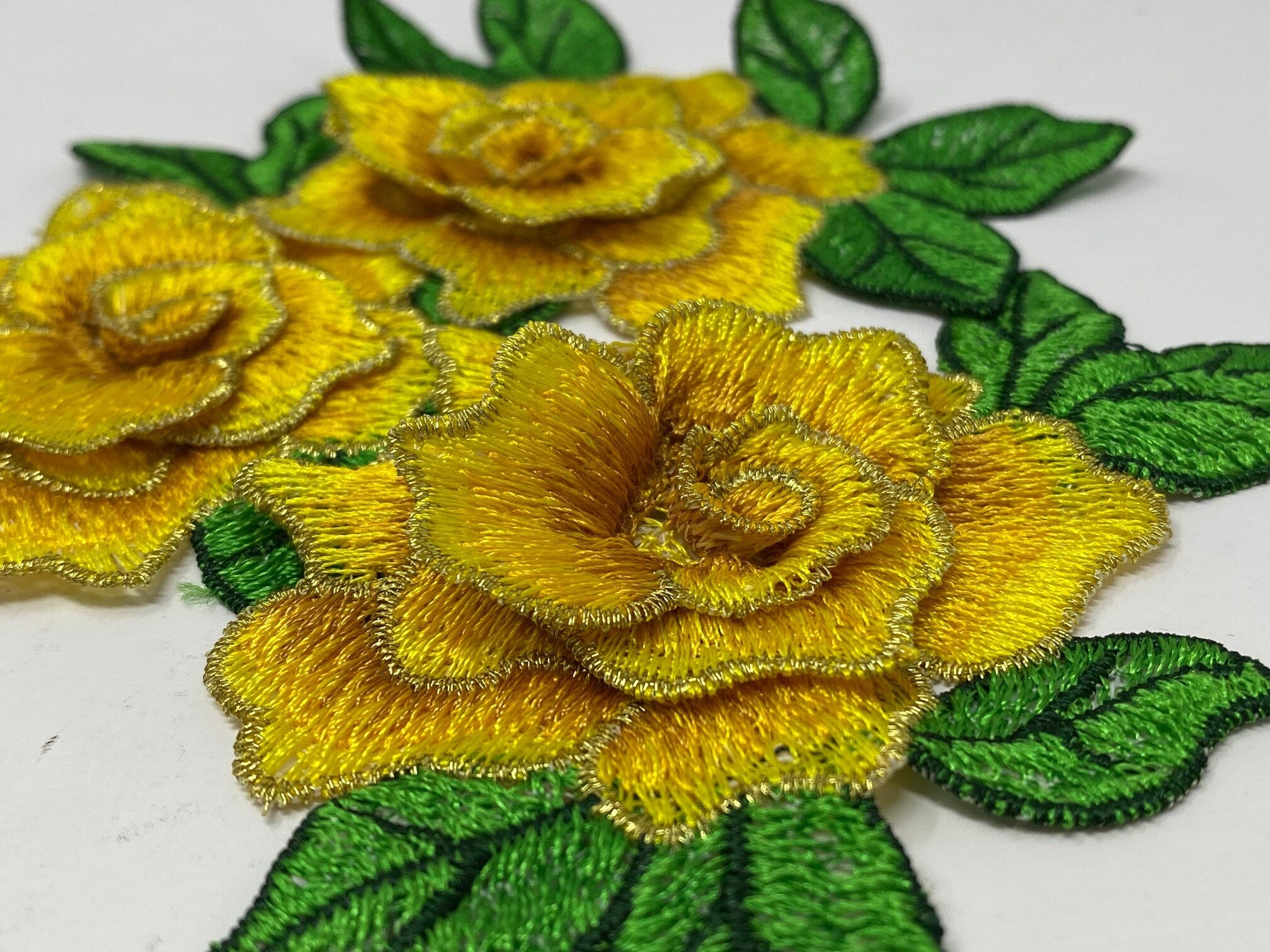 NEW, 2 pc set, Yellow & Gold Roses (size 4-inches), matching lace