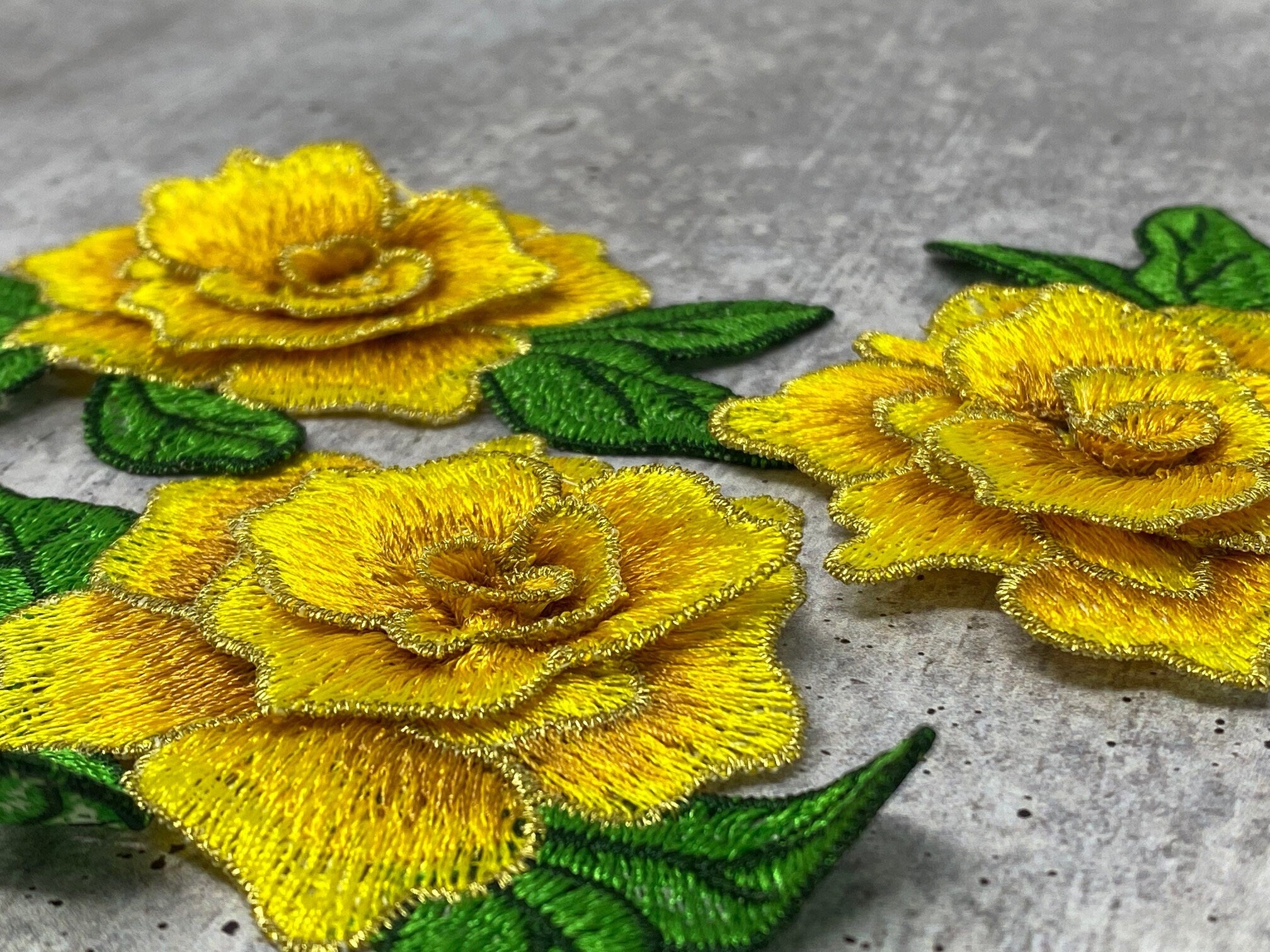 NEW, 2 pc set, Yellow & Gold Roses (size 4-inches), matching lace sew- –  PatchPartyClub