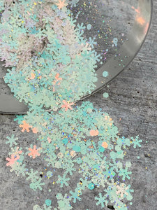 White Christmas Chunky Holographic Glitter, Glitter for Crafts & Beauty, Nail Glitter, Resin, Phone Case, DIY, Slime,Tumblers