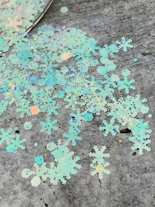 White Christmas Chunky Holographic Glitter, Glitter for Crafts & Beauty, Nail Glitter, Resin, Phone Case, DIY, Slime,Tumblers