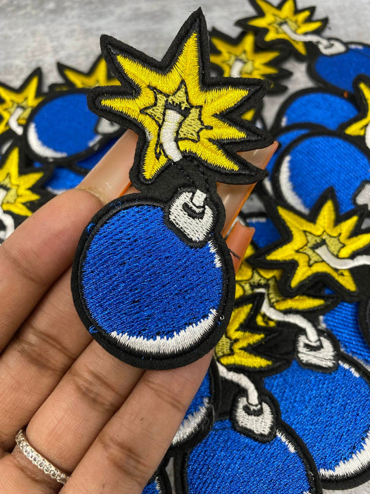 Royal Blue Bomb Patch, Iron-on Embroidered Patch, Retro Exploding Bomb Applique, Vintage Patch for DIY Crafts, Small Patch for Accessories