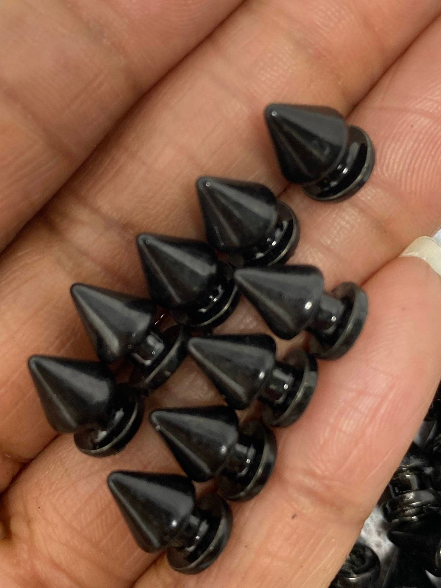 New,Black Spikes, 12mm, 100-pcs, Spikes w/Screws, Small Cone