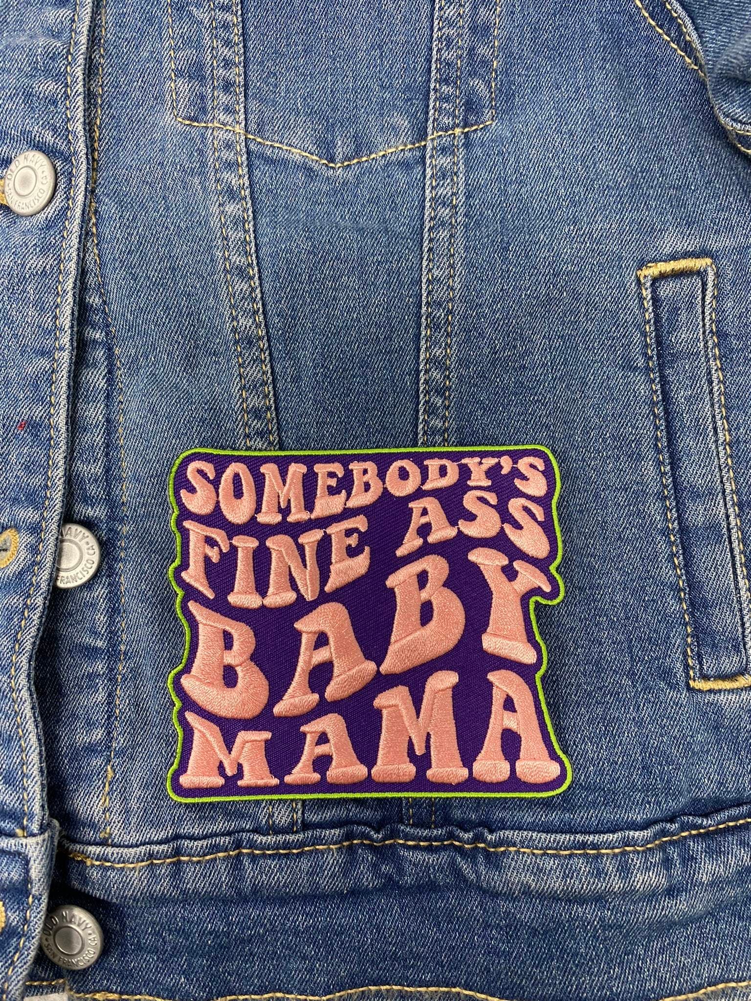 Мама задница 1-pc, Iron-on Embroidered Patch, – PatchPartyClub